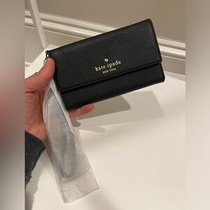 Kate Spade wallet / wristlet - never used.